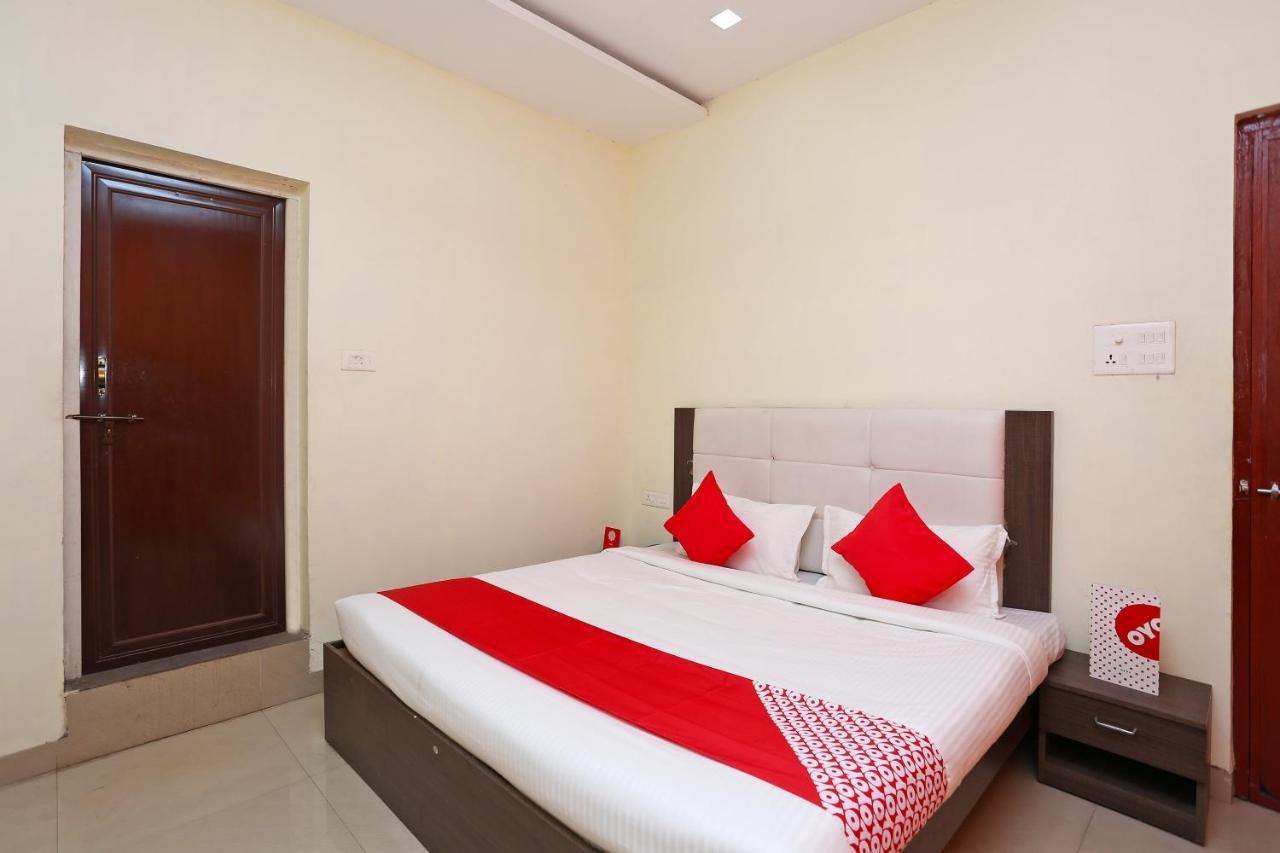 Oyo 14354 Amar Marriage Palace Hotel Dharmpura Esterno foto