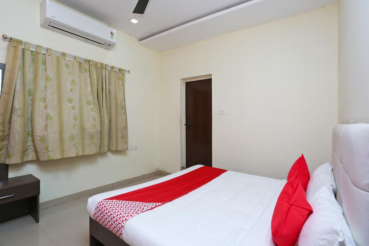 Oyo 14354 Amar Marriage Palace Hotel Dharmpura Esterno foto